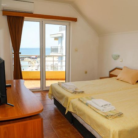 Hotel Sofia Beach เนเซบาร์ ภายนอก รูปภาพ
