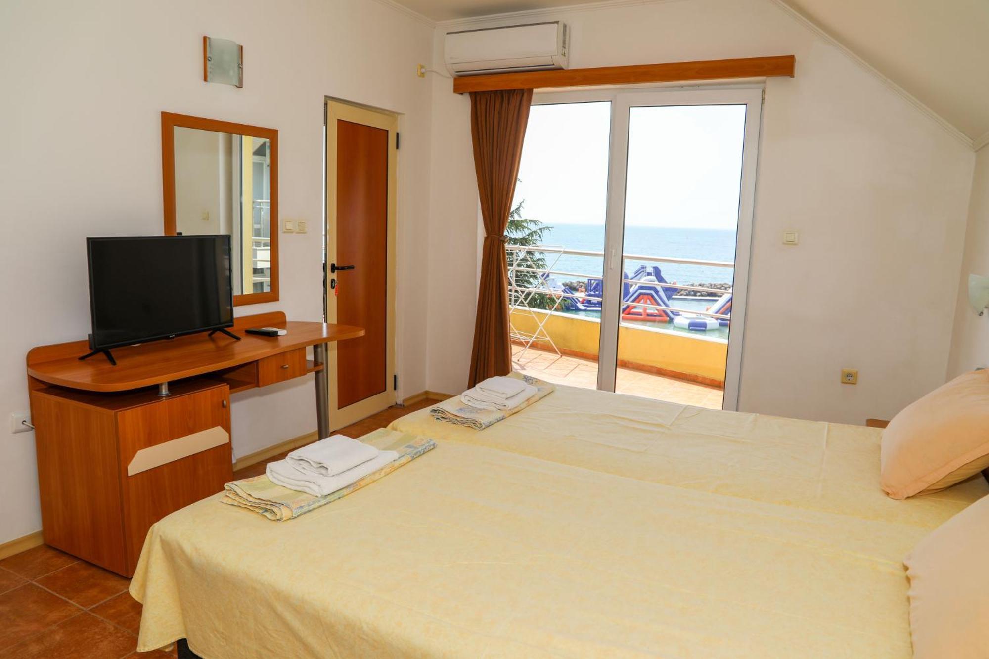 Hotel Sofia Beach เนเซบาร์ ภายนอก รูปภาพ