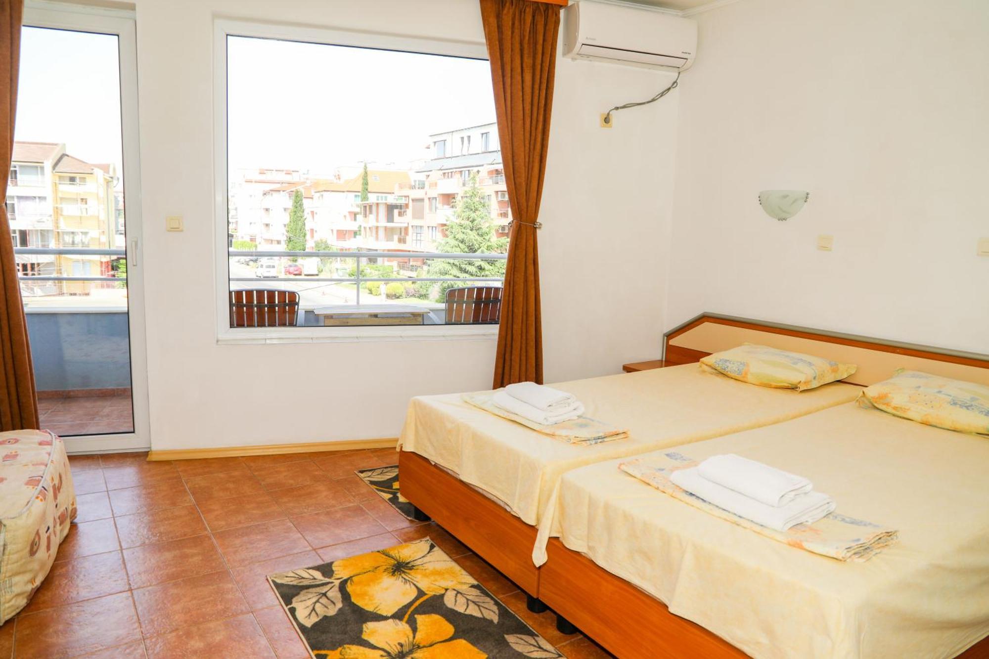 Hotel Sofia Beach เนเซบาร์ ภายนอก รูปภาพ